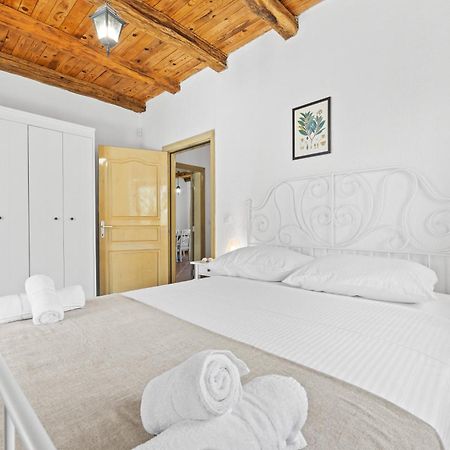 Villa Brioni With Pool By Rentistra Cabrunici Екстер'єр фото